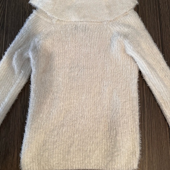 Elegant Cream Cowl Neck Sweater - Picture 4 of 4
